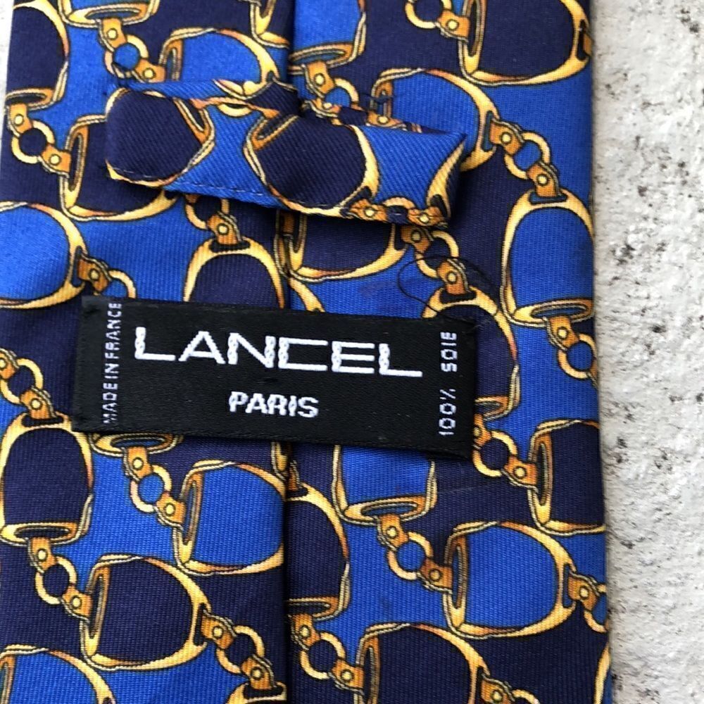 Collection of ties   - Picture 4 of 9